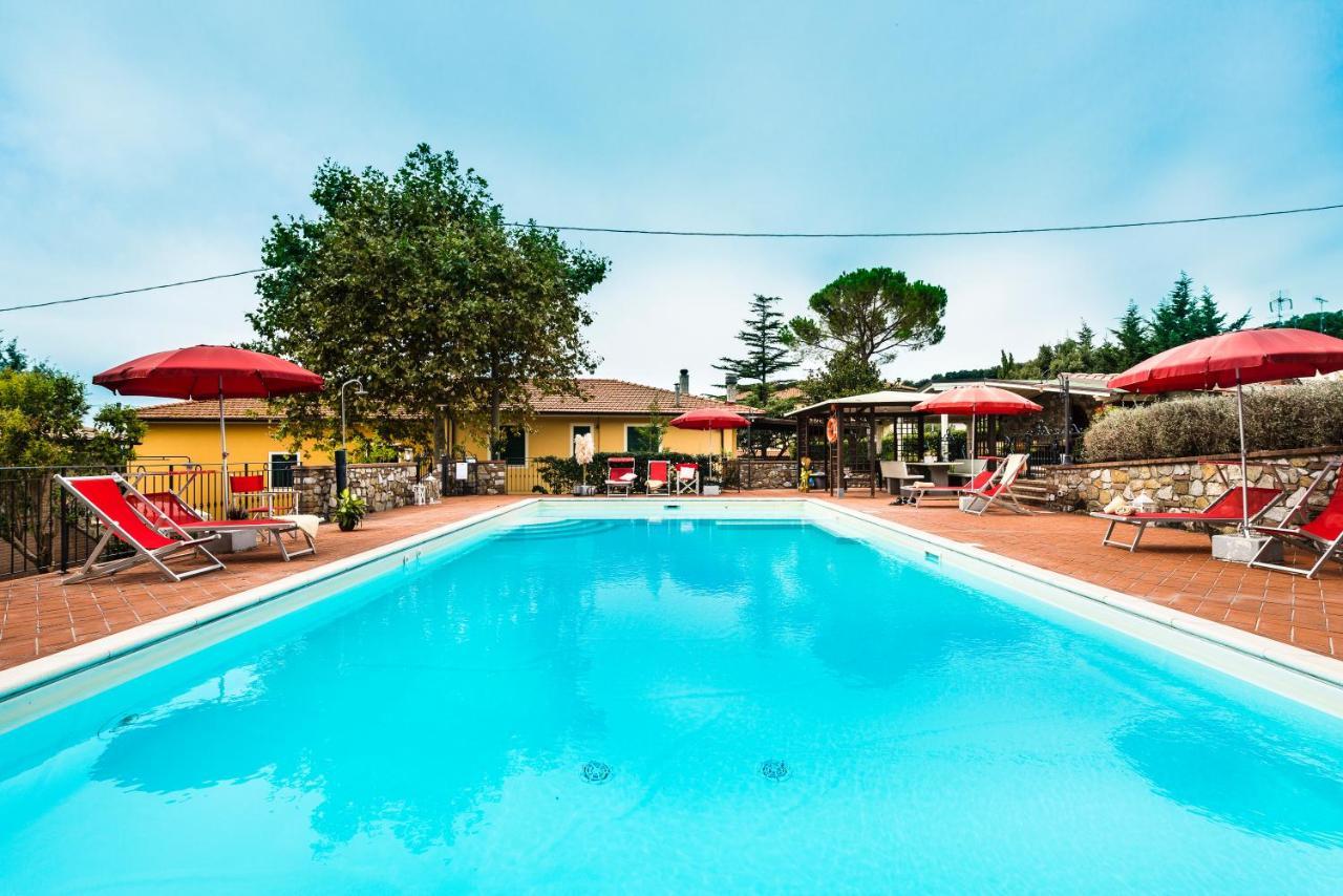 סנטה לוצ'ה Agriturismo La Ghiraia מראה חיצוני תמונה