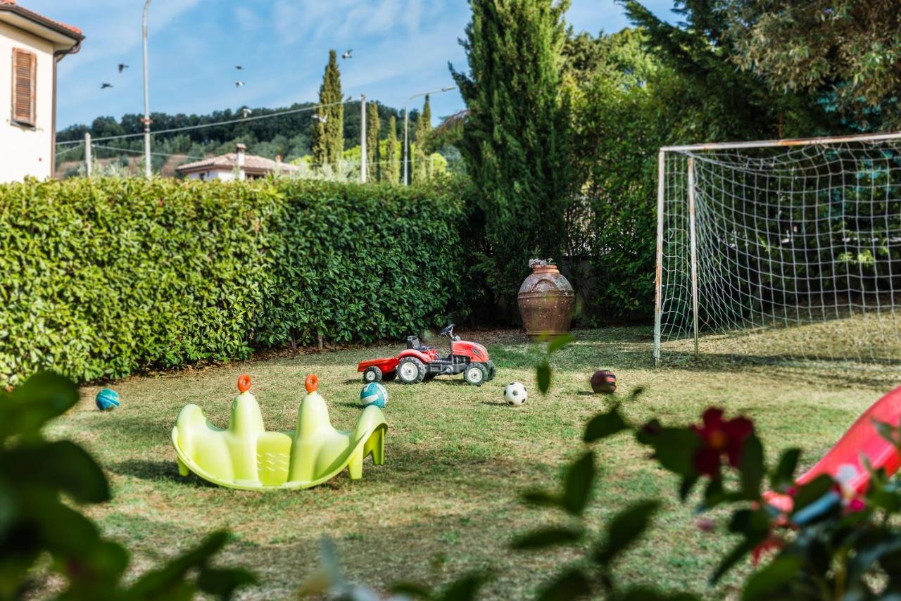 סנטה לוצ'ה Agriturismo La Ghiraia מראה חיצוני תמונה