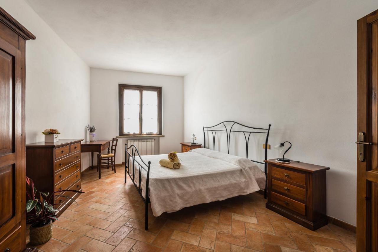 סנטה לוצ'ה Agriturismo La Ghiraia מראה חיצוני תמונה