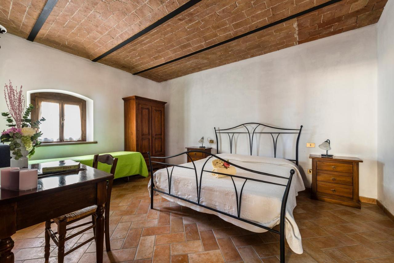 סנטה לוצ'ה Agriturismo La Ghiraia מראה חיצוני תמונה