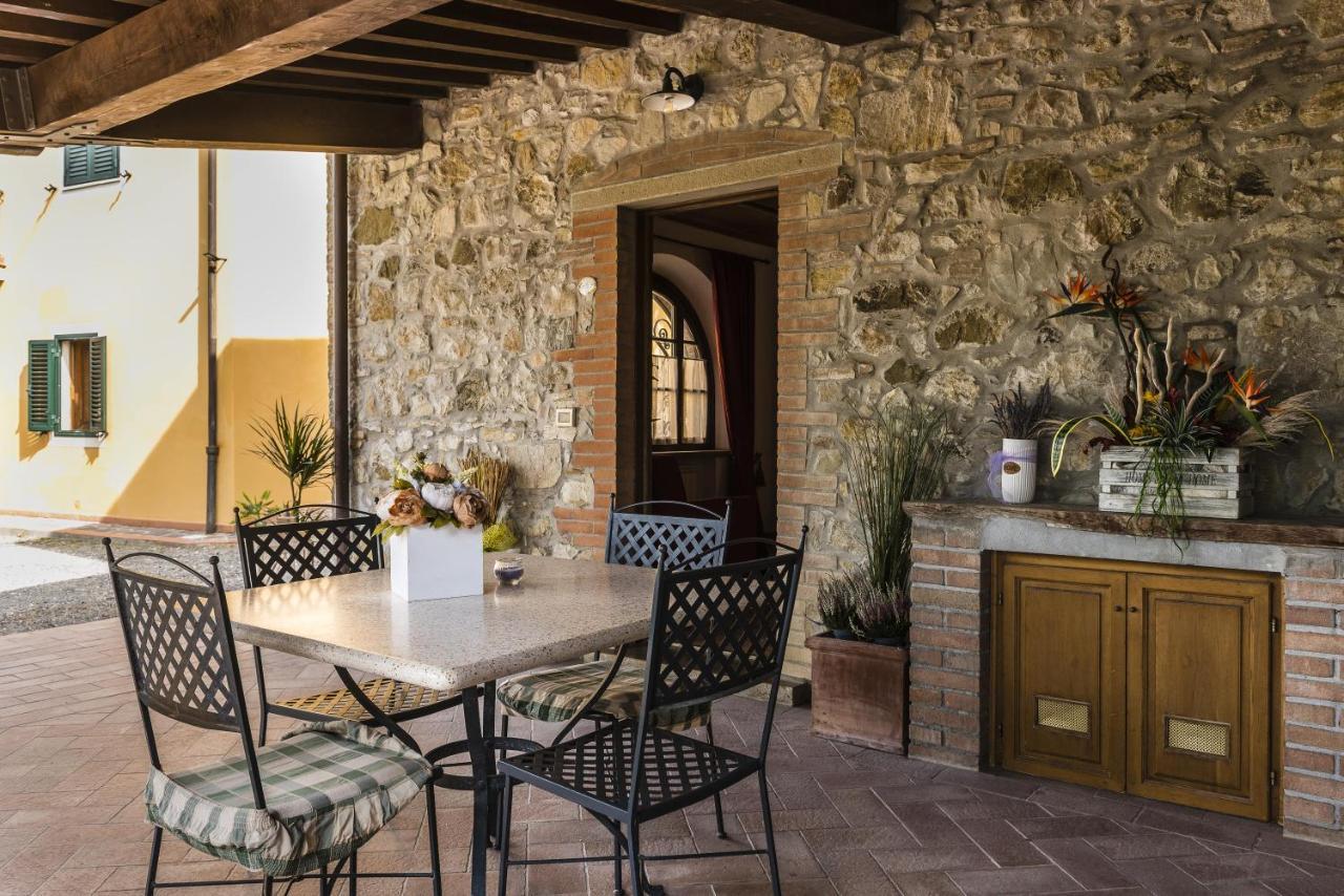 סנטה לוצ'ה Agriturismo La Ghiraia מראה חיצוני תמונה