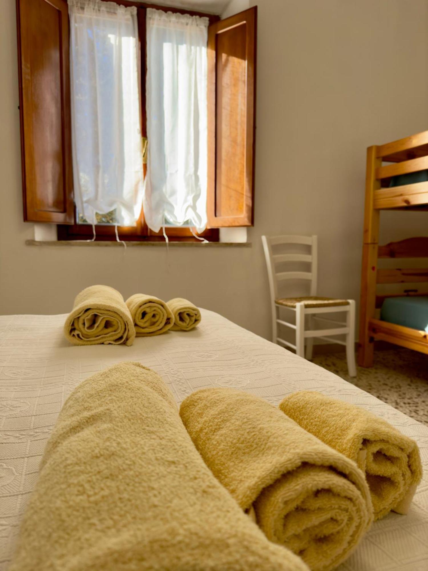 סנטה לוצ'ה Agriturismo La Ghiraia מראה חיצוני תמונה